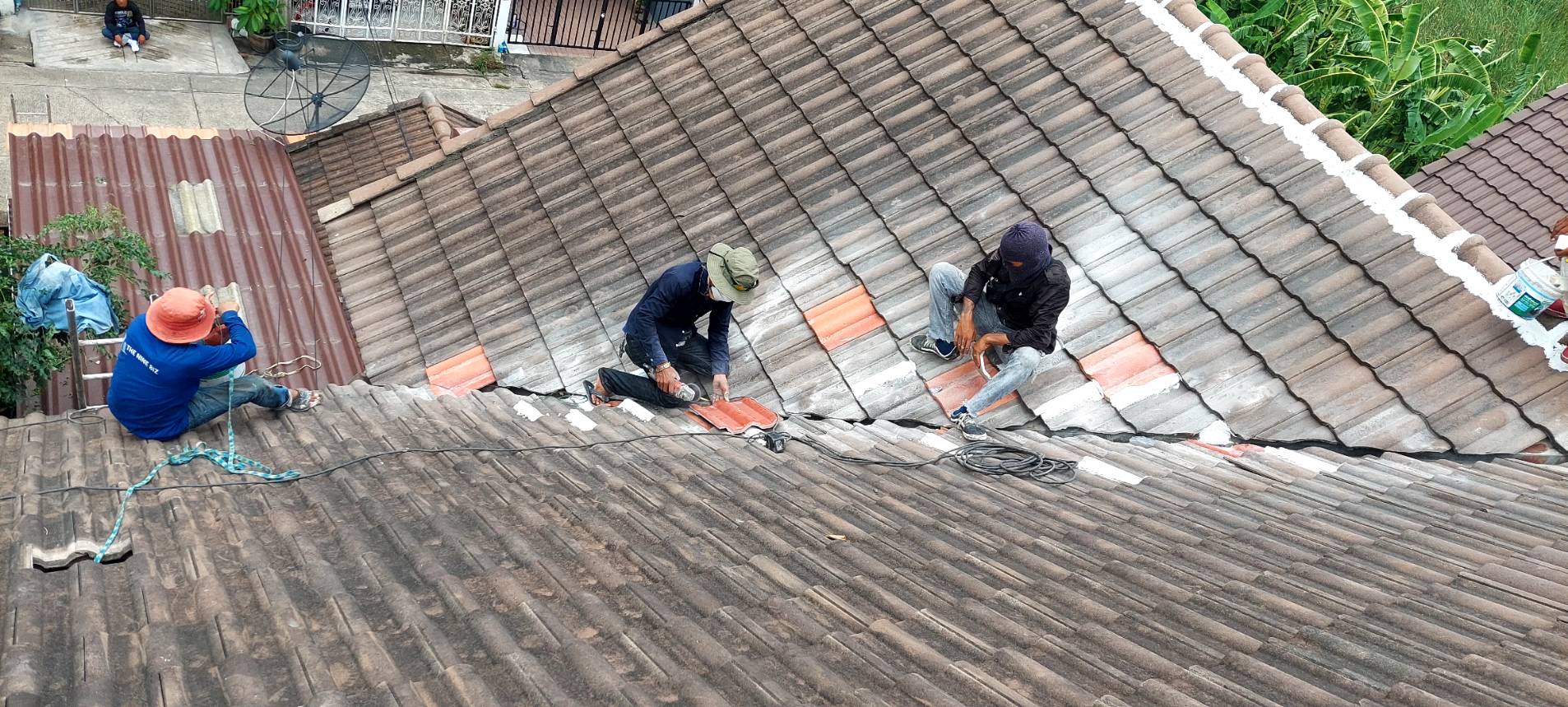 10 - https://ช่างหลังคาไพบูลย์.com | ช่างซ่อมหลังคาไพบูลย์ รับแก้ปัญหา หลังคารั่วซึม ทุกชนิด บ้านพักอาศัย ทางเฮ้าส์ ทาวโฮม บ้านเดี่ยว สำนักงานออฟฟิศ เขตพื้นที่บริการทุกเขต กรุงเทพฯและปริมณฑล