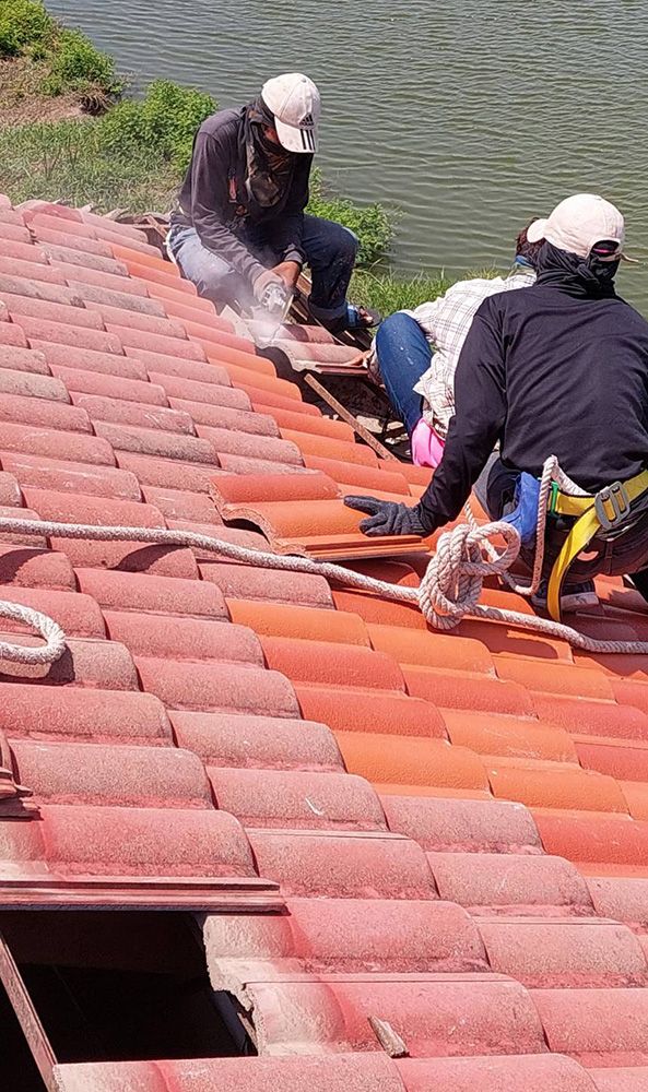 3 - https://ช่างหลังคาไพบูลย์.com | ช่างซ่อมหลังคาไพบูลย์ รับแก้ปัญหา หลังคารั่วซึม ทุกชนิด บ้านพักอาศัย ทางเฮ้าส์ ทาวโฮม บ้านเดี่ยว สำนักงานออฟฟิศ เขตพื้นที่บริการทุกเขต กรุงเทพฯและปริมณฑล